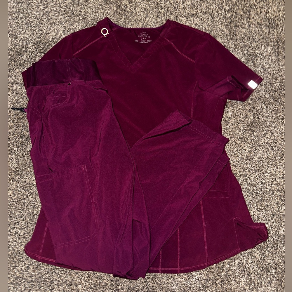 Women’s Cherokee iFlex scrub set - S/M